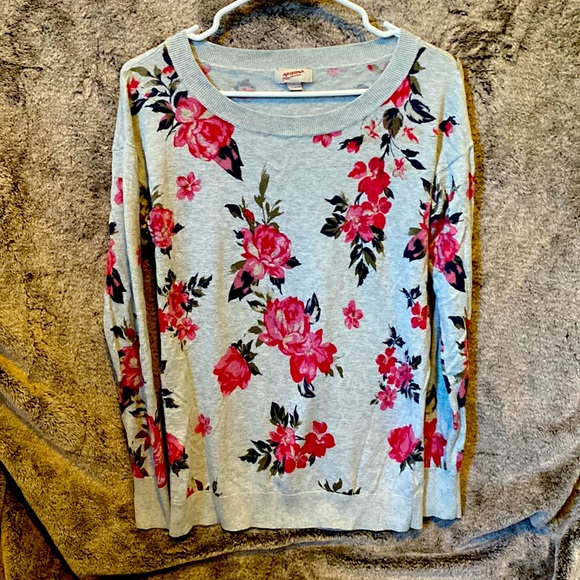 Gray Floral Sweater w/ Pink Flowers - Picture 1 of 1